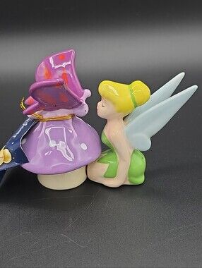 Disney Peter Pan Tinker Bell Tink Kissing Butterfly Salt & Pepper Shakers NEW